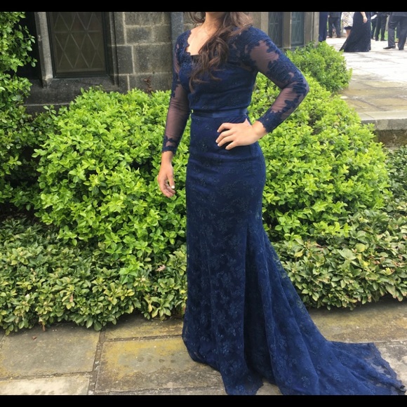 Navy Blue evening gown - Picture 5 of 5